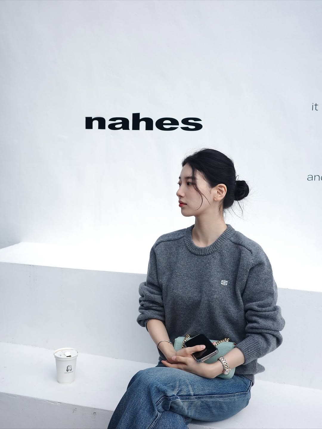 [잡담] 수지 인스타 🩶 | 인스티즈