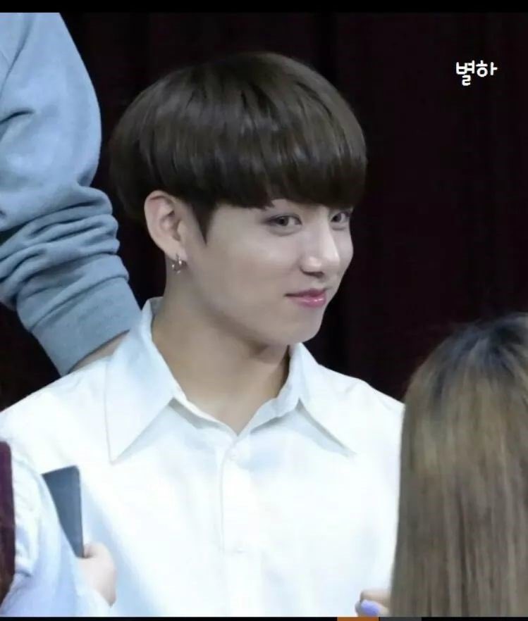[잡담] 정국 오빠라이팅 13년만에 성공한게 너무 웃김 | 인스티즈