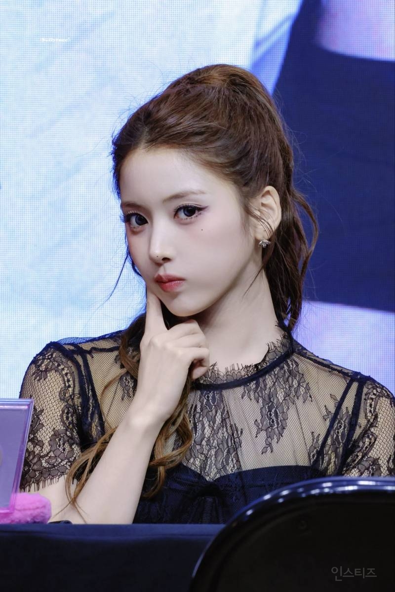 로판 찢고 나온 얼굴이 아닌게 말 안됨....twt | 인스티즈
