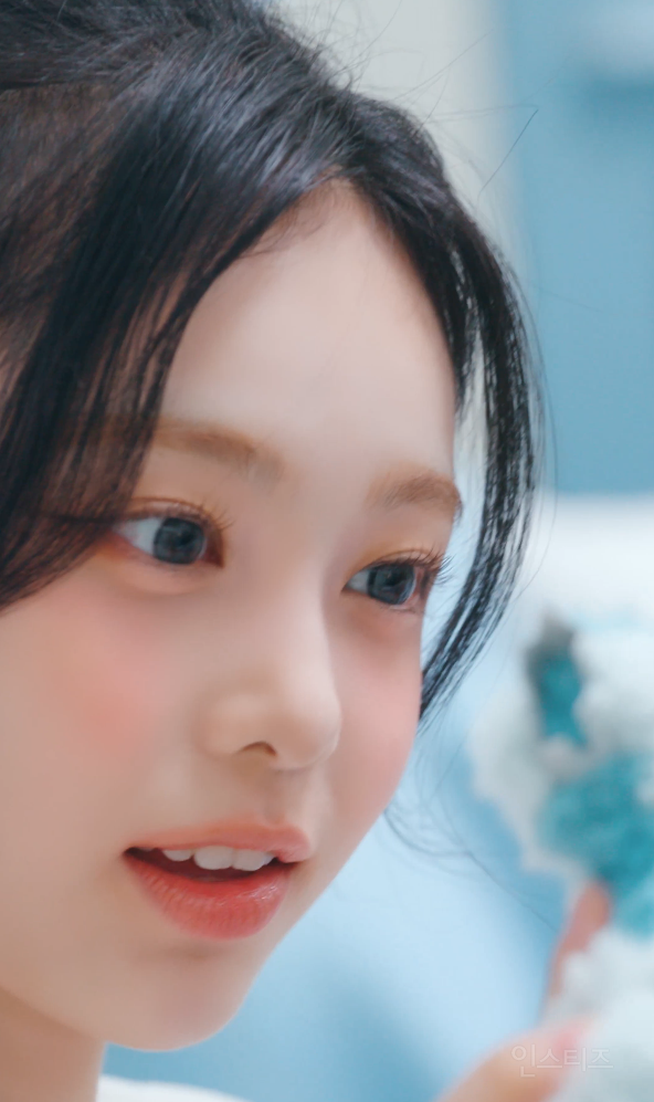 대충 캡쳐만 해도 예쁘다는 하츠투하츠 이안 | 인스티즈