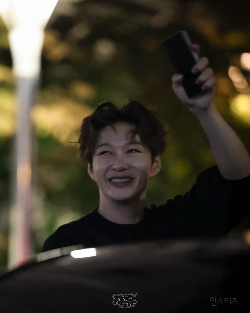 이번에 인생곡 만났다는 이창섭 근황.jpg | 인스티즈