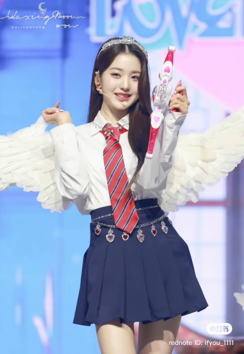 중국팬이 꾸민 장원영 인형.jpg | 인스티즈