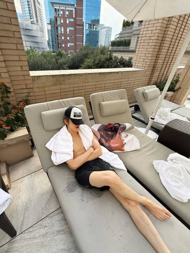 다죽자 소리 절로 나오는 오늘자 연준 인스타그램 | 인스티즈