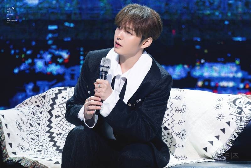 알티 타고 있다는 19살 팬한테 오빠라 부르지 말라는 이창섭 .jpg | 인스티즈