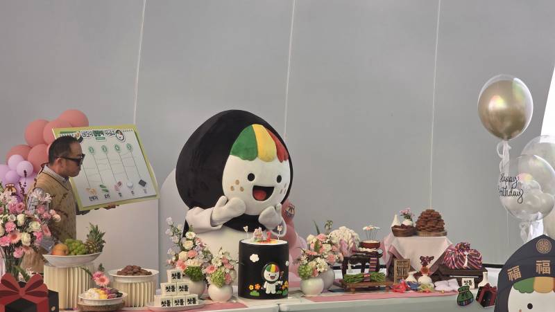 [잡담] 오늘 김천김밥축제에서 꼬달이 돌잔치 함 | 인스티즈