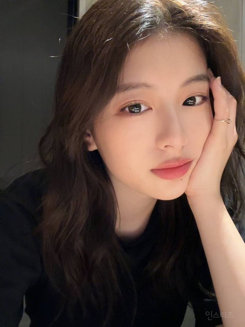 요즘 일본에서 완전 라이징으로 떠오르고 있는 여자 배우.jpg | 인스티즈