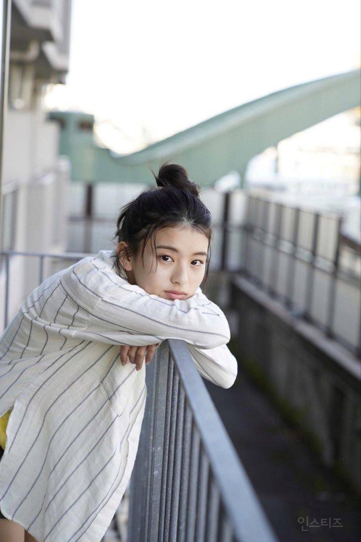 요즘 일본에서 완전 라이징으로 떠오르고 있는 여자 배우.jpg | 인스티즈