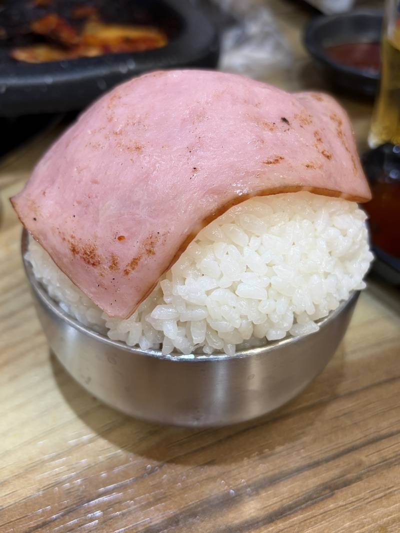 [잡담] 고깃집에서 밥 시켰는데 레전드 고봉밥🍚 | 인스티즈