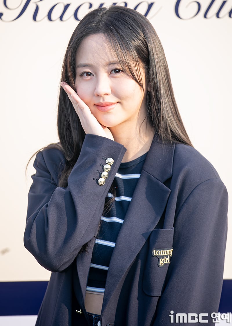 [잡담] 오늘 김소현인데 앞머리 없는게 더 예쁘다 | 인스티즈
