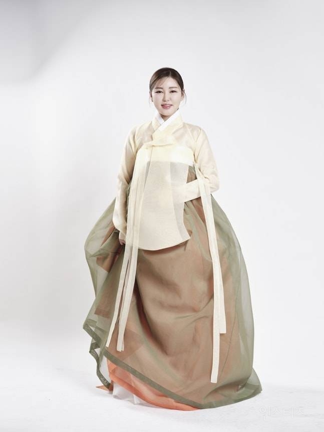 송가인 '가인이어라', 중학교 음악 교과서 수록···'트로트' 최초 등재 | 인스티즈