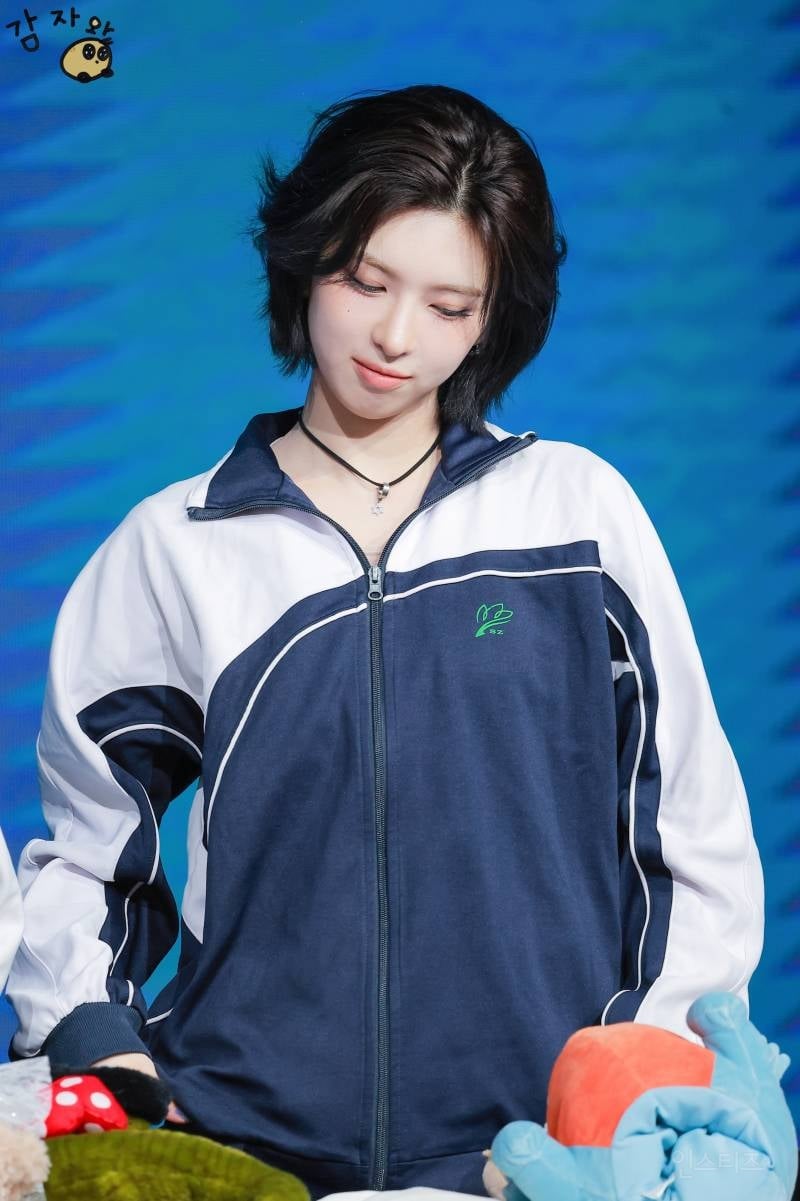 뜨고있는 사진마다 진짜 잘생긴 여돌 팬싸짤....jpg | 인스티즈