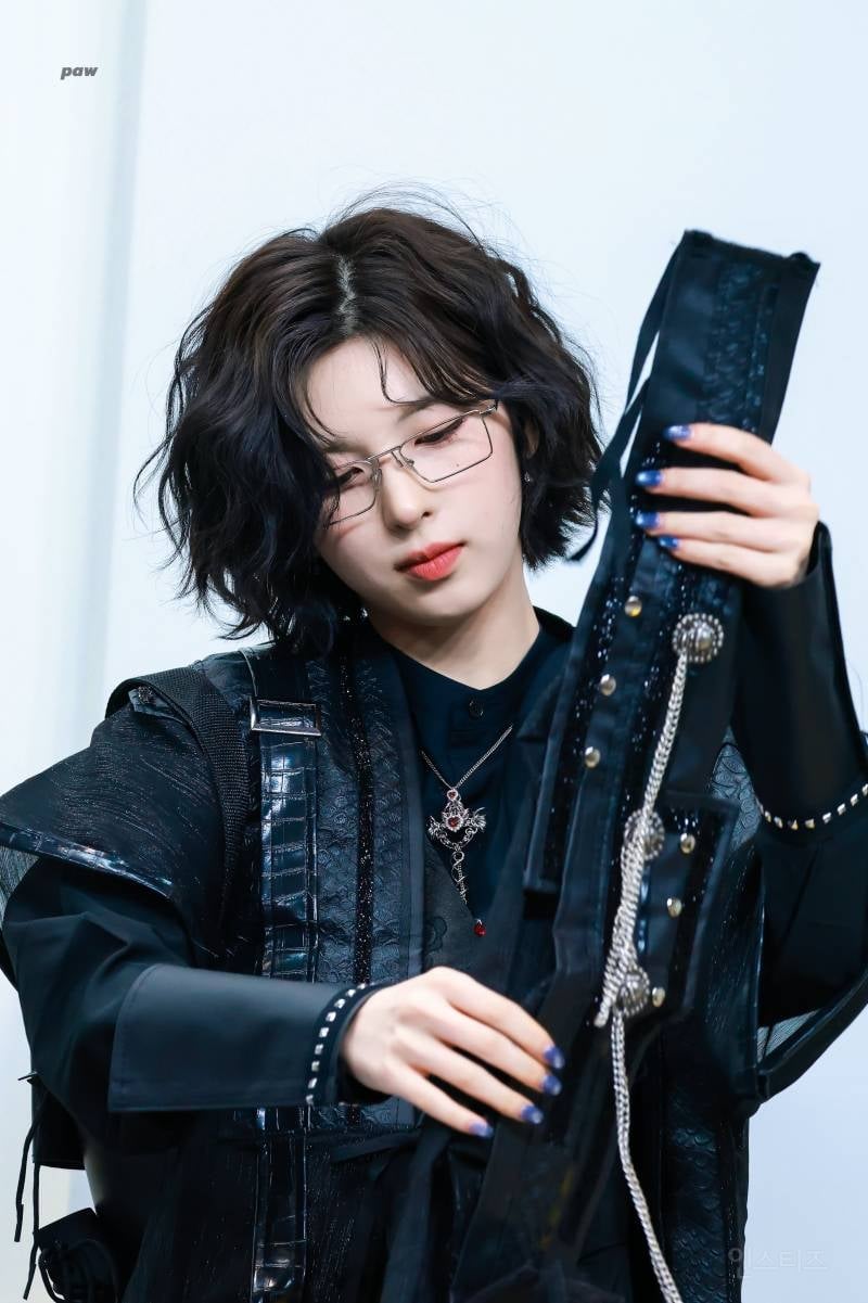 뜨고있는 사진마다 진짜 잘생긴 여돌 팬싸짤....jpg | 인스티즈