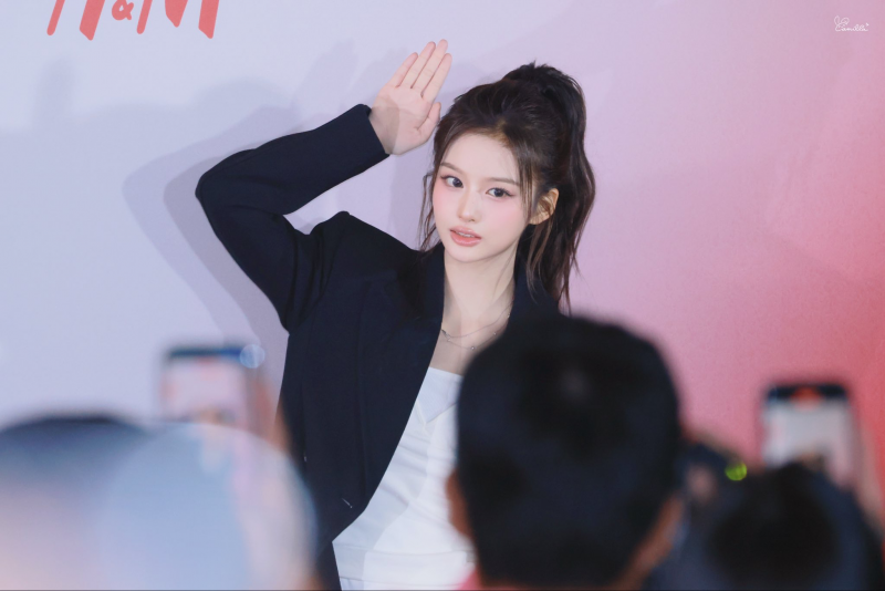 ㄹㅇ 비현실적이었던 H&M 행사 엔믹스 설윤........jpg | 인스티즈
