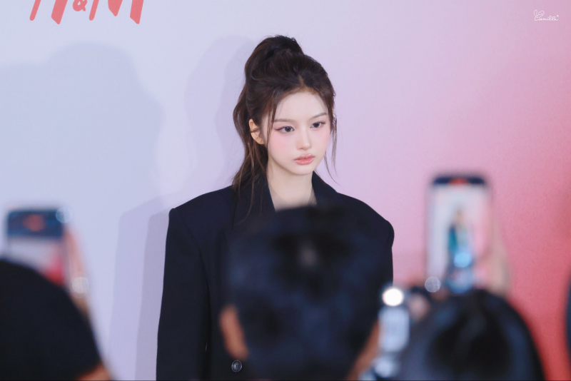 ㄹㅇ 비현실적이었던 H&M 행사 엔믹스 설윤........jpg | 인스티즈