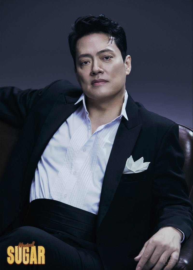 남배우들이 여장하고 나오는 브로드웨이 쇼뮤지컬 '슈가'(엄기준, 이홍기, 남우현, 정택운, 김법래, 김형묵, 송원근 출연) | 인스티즈