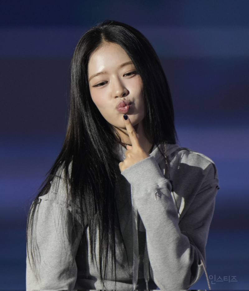 실시간 체조에서 사첵하고있는 아이브...jpg | 인스티즈