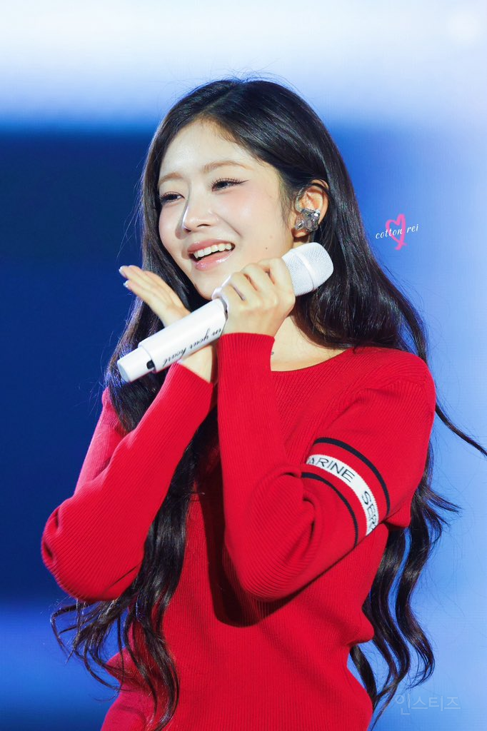 실시간 체조에서 사첵하고있는 아이브...jpg | 인스티즈