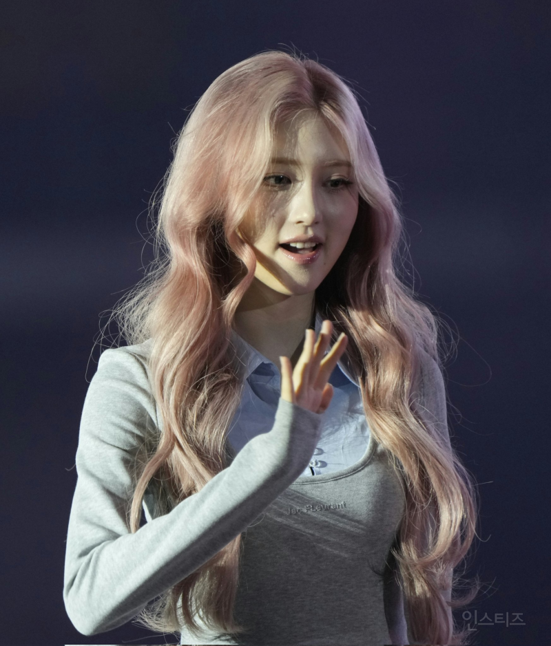 실시간 체조에서 사첵하고있는 아이브...jpg | 인스티즈