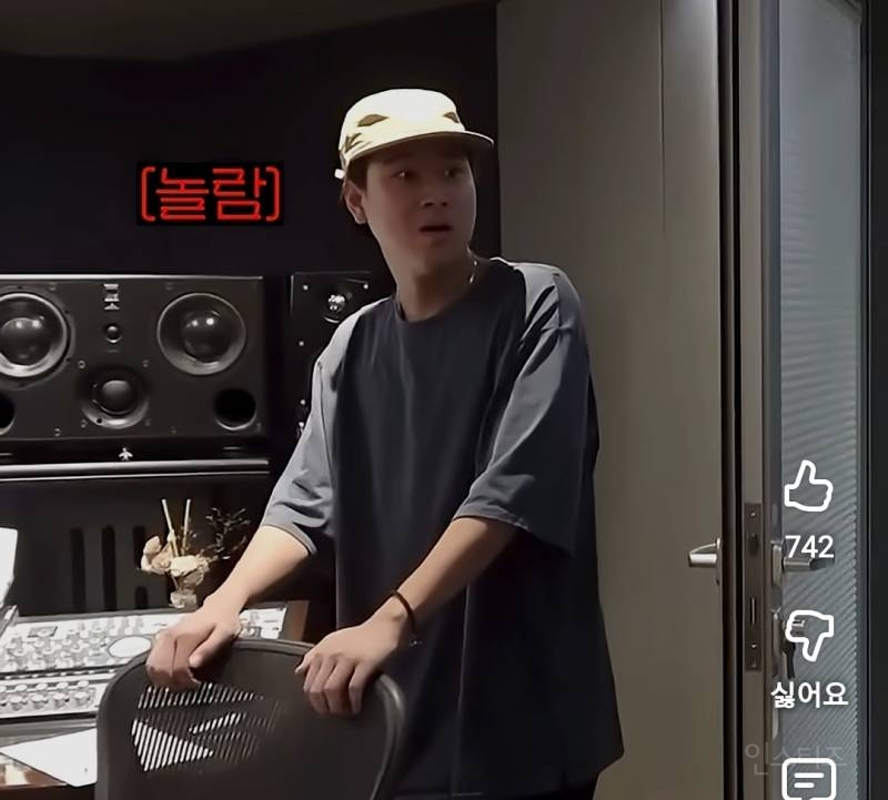 녹음실에서 녹음하다 귀신 본썰 푸는 이창섭.jpg | 인스티즈