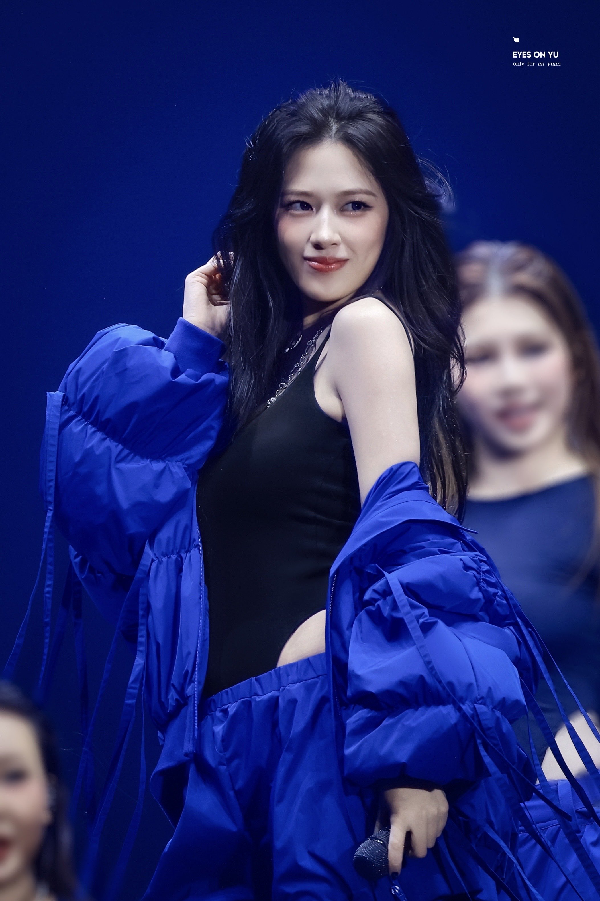오늘자 콘서트에서 비주얼 레전드 찍은 아이브 안유진...jpg | 인스티즈