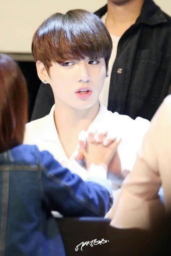 [잡담] 정국 오빠라이팅 13년만에 성공한게 너무 웃김 | 인스티즈