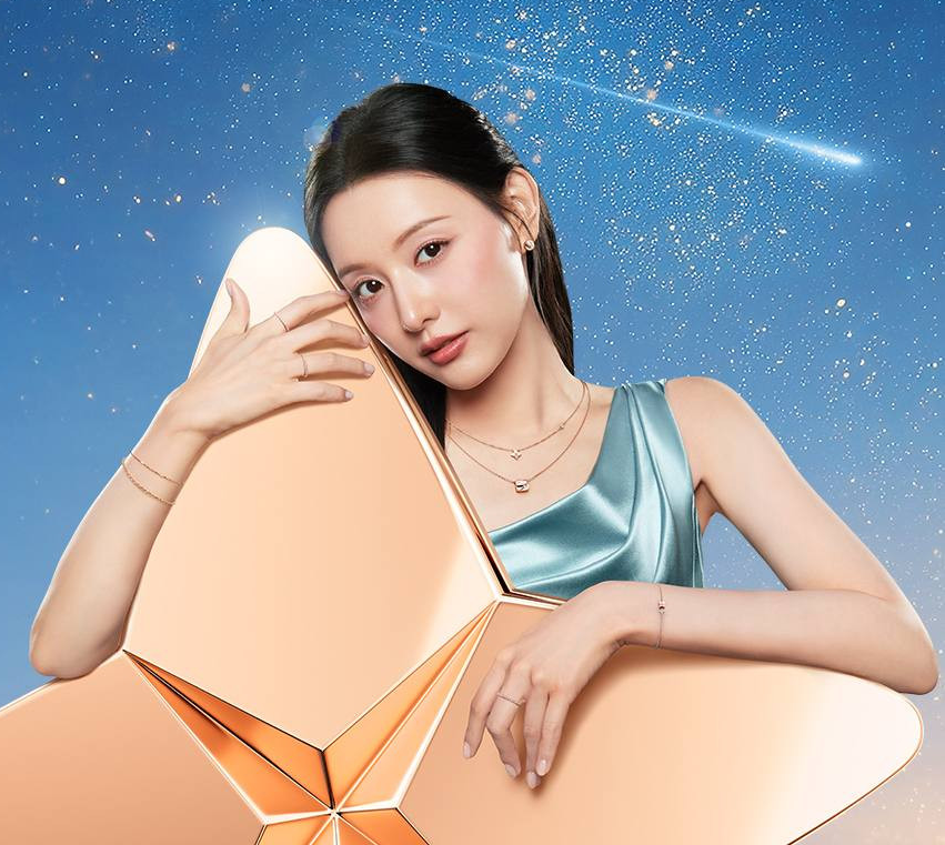 [잡담] 2025 스톤헨지 홀리데이 캠페인 김지원 뉴짤 | 인스티즈