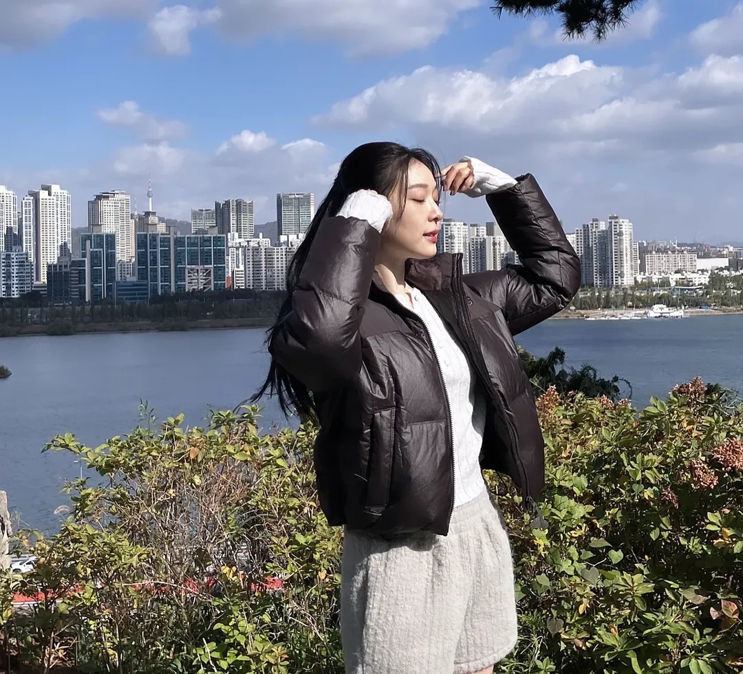 [잡담] 251106 김연아 인스타 🧡(feat 뉴발란스) | 인스티즈