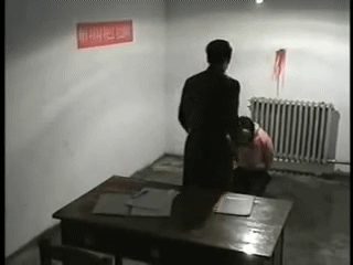 북한 보위부가 몰래 찍은 탈북시도자 실제 취조 모습 | 인스티즈