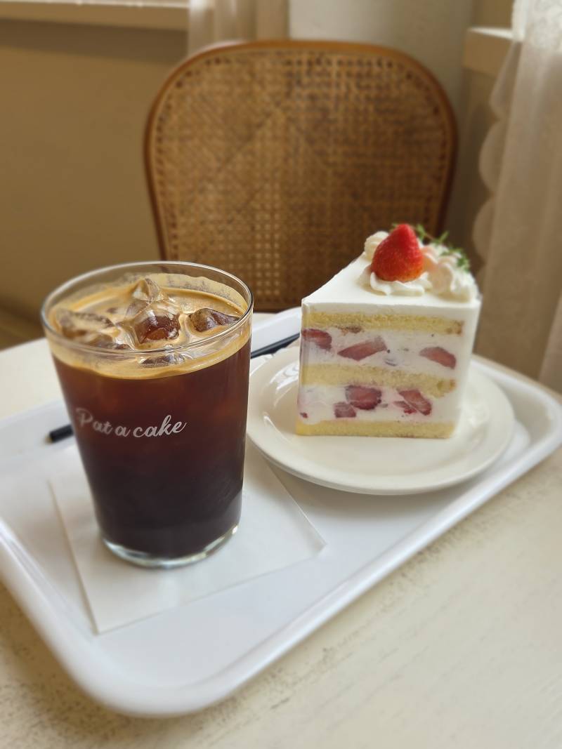 [잡담] 우왘 그냥 들어온 카페인데 케잌 죦맛임... | 인스티즈