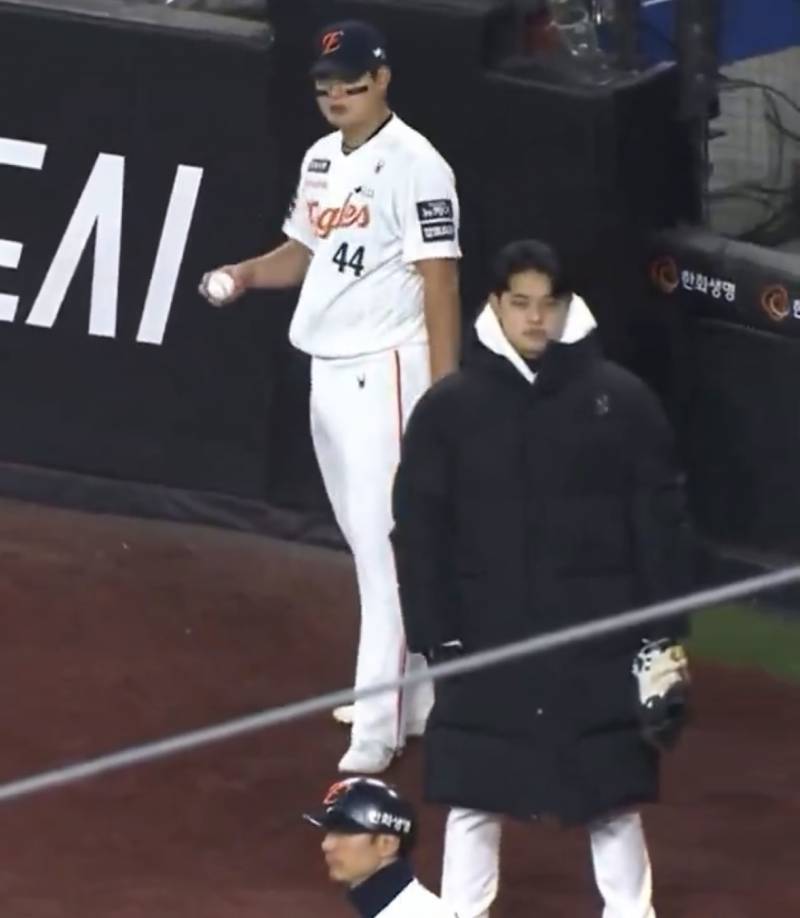 [잡담] 동주 실제로 보면 얼마나 클까 | 인스티즈