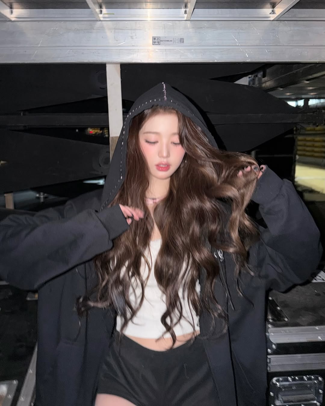 [잡담] 251108 장원영 인스타 🎶🎵🪩🖤🎆💕 | 인스티즈