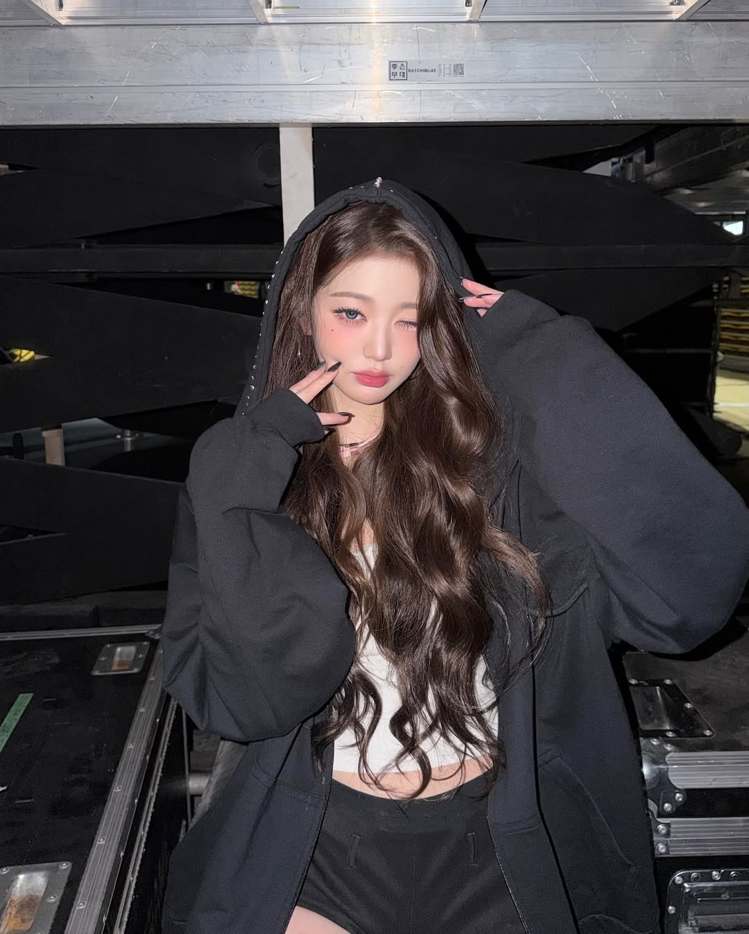 [잡담] 251108 장원영 인스타 🎶🎵🪩🖤🎆💕 | 인스티즈