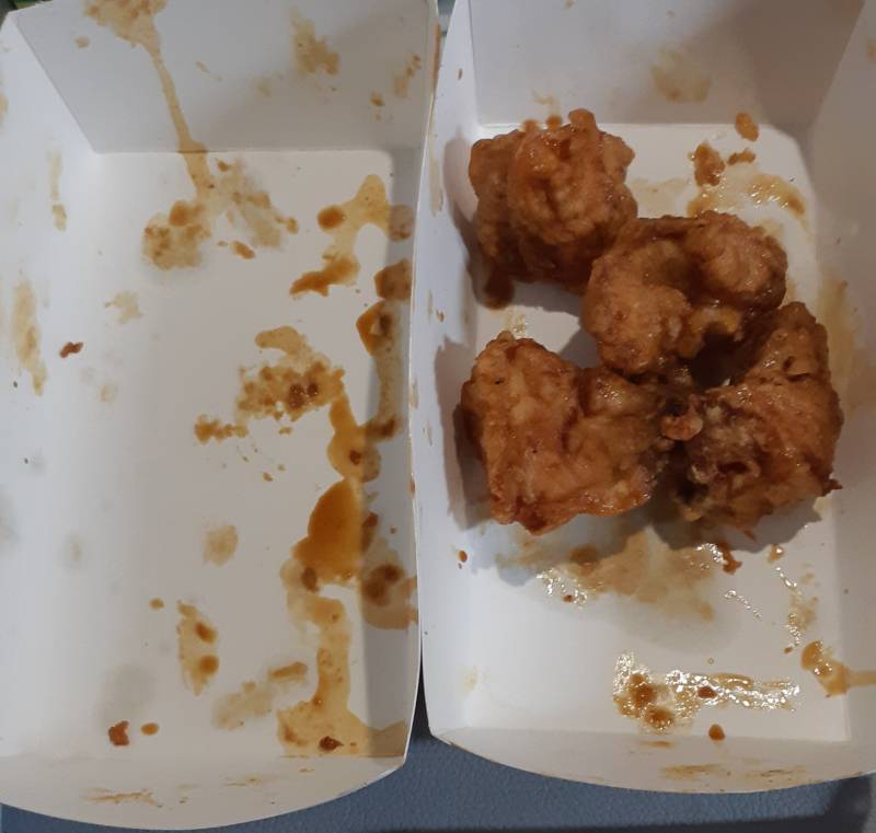 [잡담] 치킨 이거 혼자 2마리 거의 다 먹었다😨 | 인스티즈