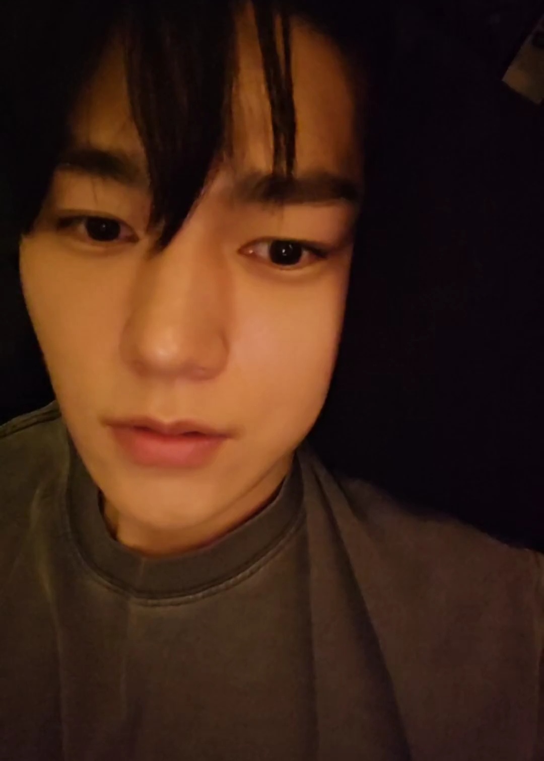 [잡담] 인피니트 엘 라방에서 누워있는데도 잘생겼음.. | 인스티즈