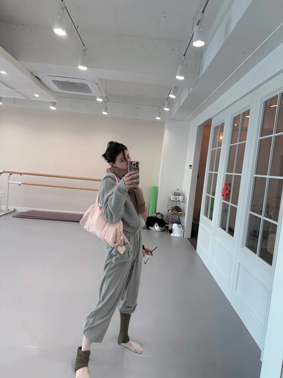 [잡담] 251109 수지 인스타 🩰 | 인스티즈