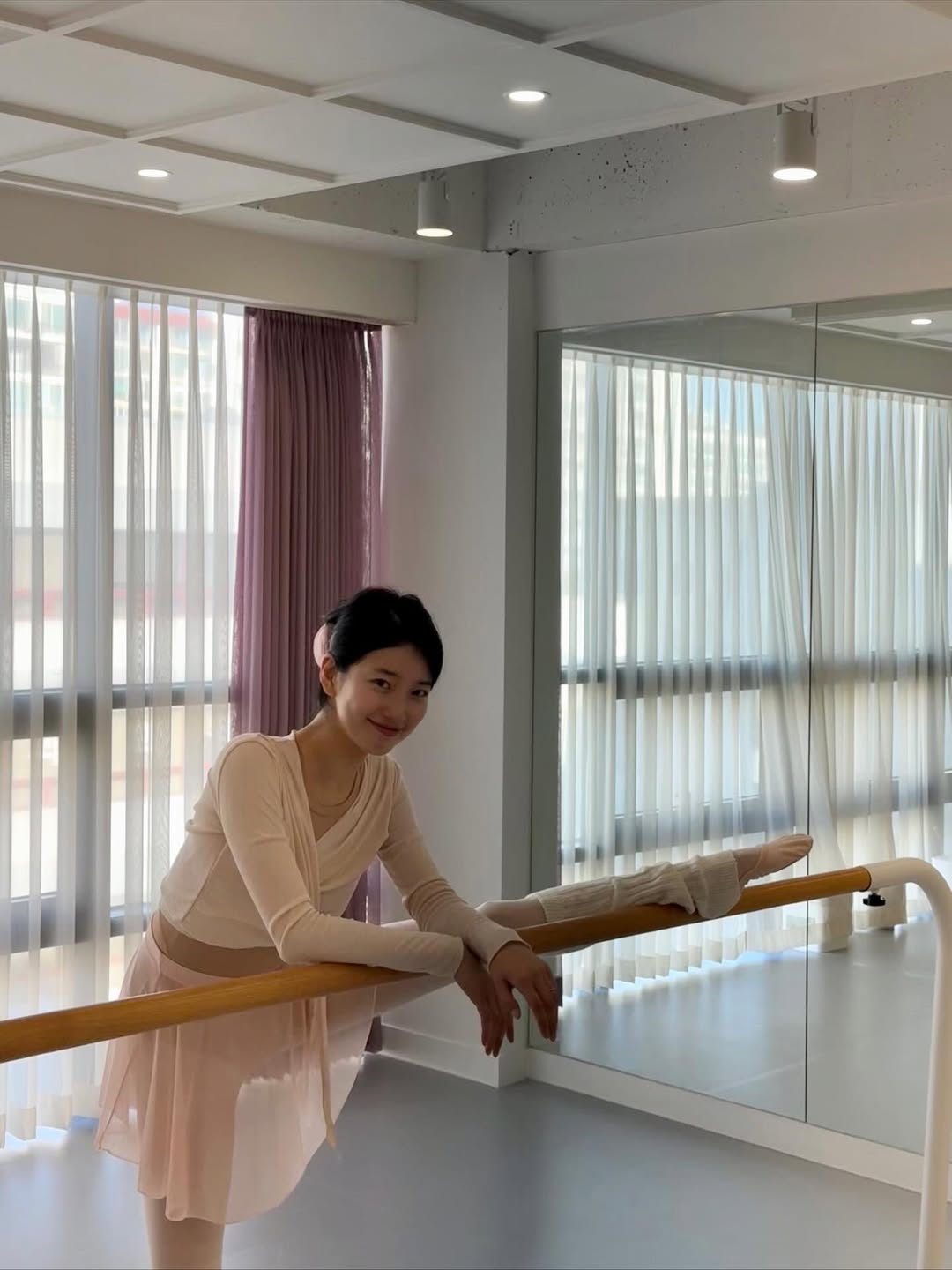 [잡담] 251109 수지 인스타 🩰 | 인스티즈