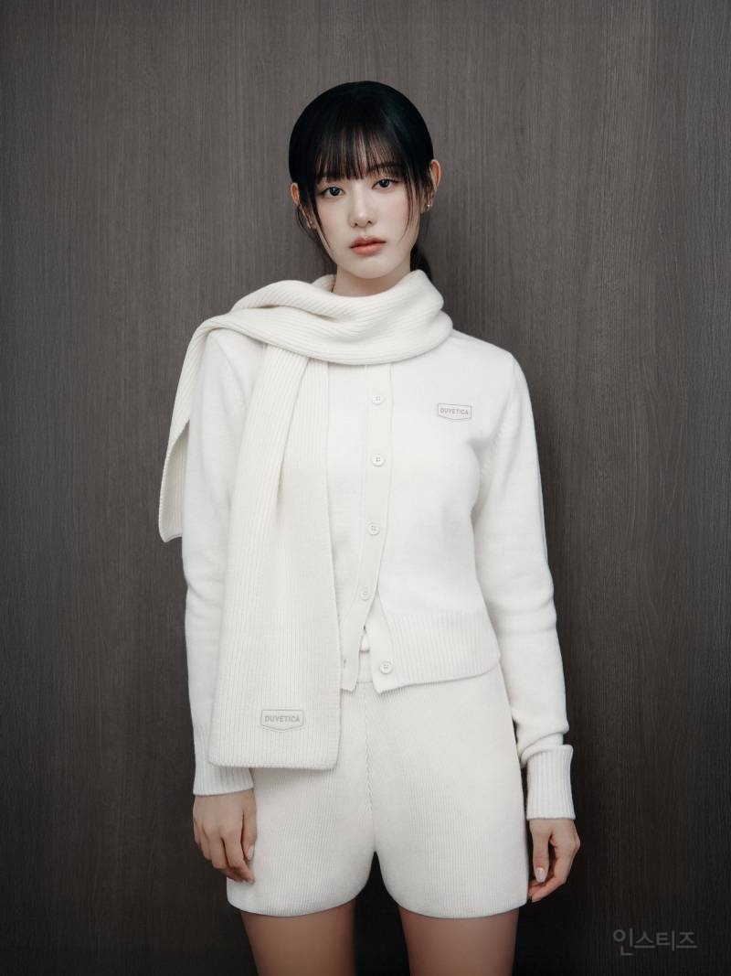 배우 김지원 듀베티카 2025 윈터 컬렉션 화보 | 인스티즈