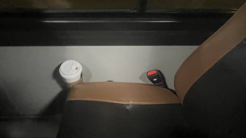 [잡담] 버스에 쓰레기 버린 꼬라지 봐 | 인스티즈