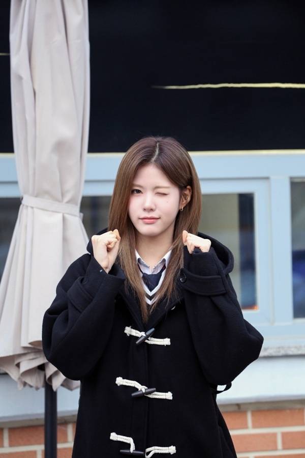 이프아이 라희, 2026학년도 수능 응시..."멤버들이 싸준 도시락 먹고 파이팅 할 것!” | 인스티즈