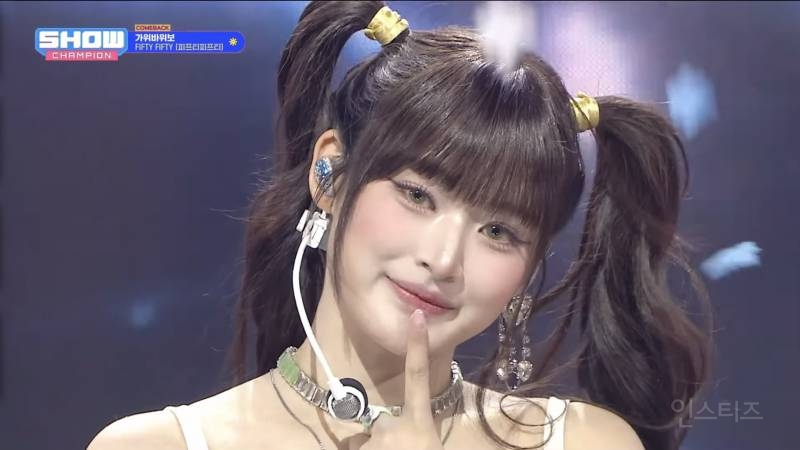 너무 예뻐서 보는 사람 모두 유혜주남편처럼 만든다는 어제자 피프티피프티 아테나.jpg | 인스티즈