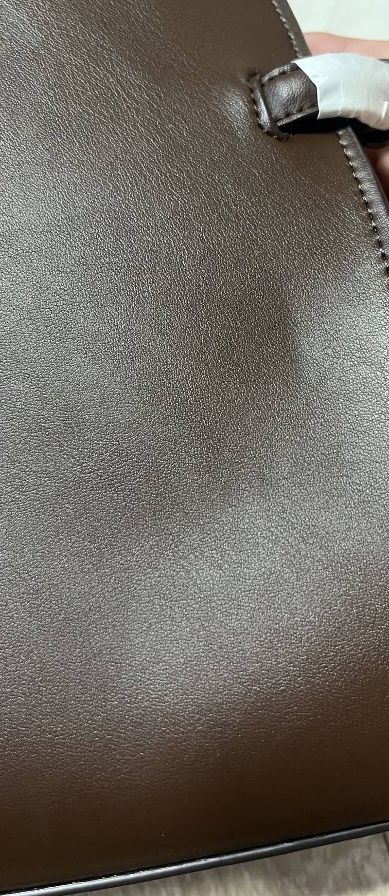 [잡담] 이거 가방 하자로 반품될까? | 인스티즈