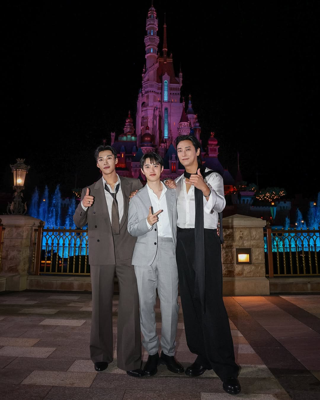 [정보/소식] 🏰🤴✨ 주지훈 도경수 우도환 디즈니행사 사진 | 인스티즈