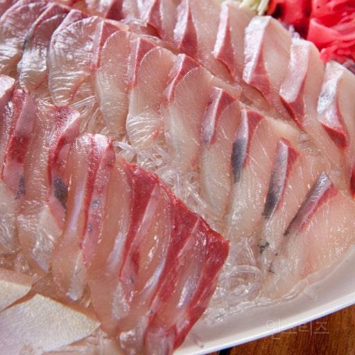 스레드에서 솔직히 맛없다고 까이고있는 회 | 인스티즈