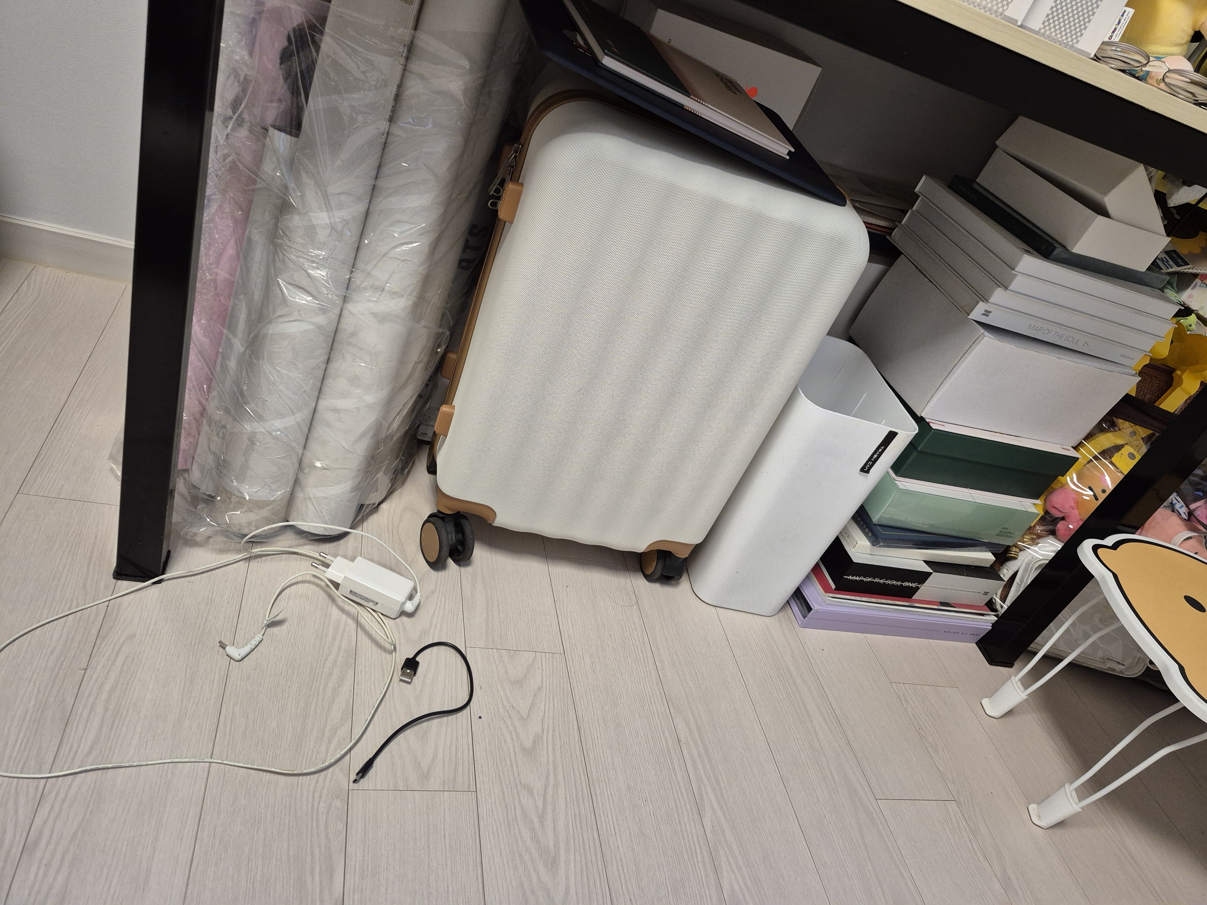 [잡담] 얘네 이고있어야하는데..만원에라도 팔까...하ㅠ | 인스티즈