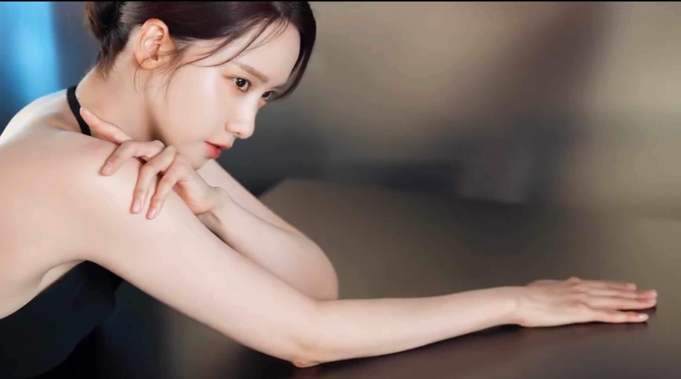 [잡담] 폭셰를 본이상 윤아가 개쩌는 연상미 멜로를 말아야 한다고 생각 | 인스티즈