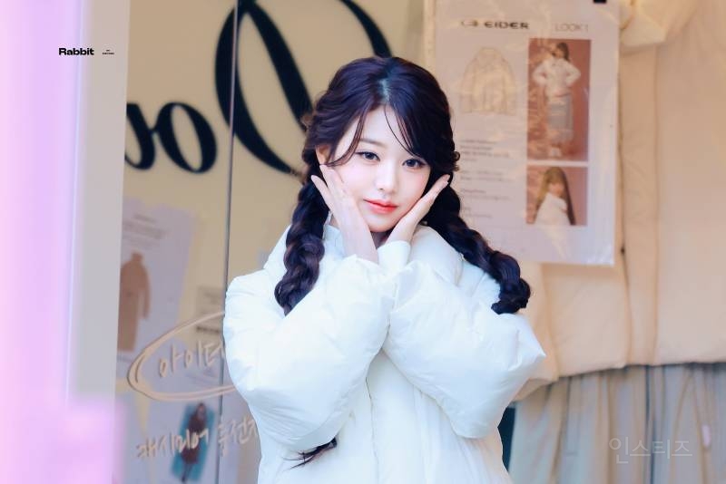 오늘 아이더X코스모폴리탄 캐시미어 트레일러 팝업 포토콜 행사 참석한 아이브 장원영 | 인스티즈