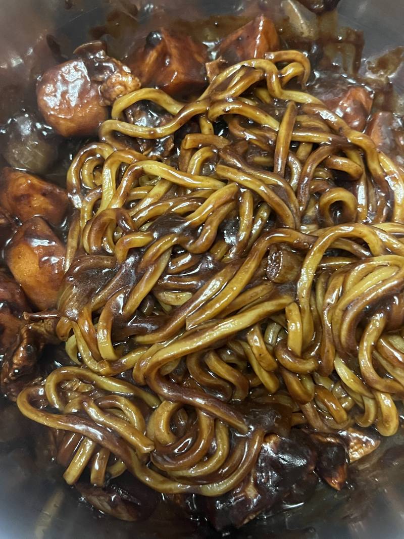 [잡담] 배달 짜장면 다 맛없어서 집에서 짜장면 만들어먹어써 | 인스티즈