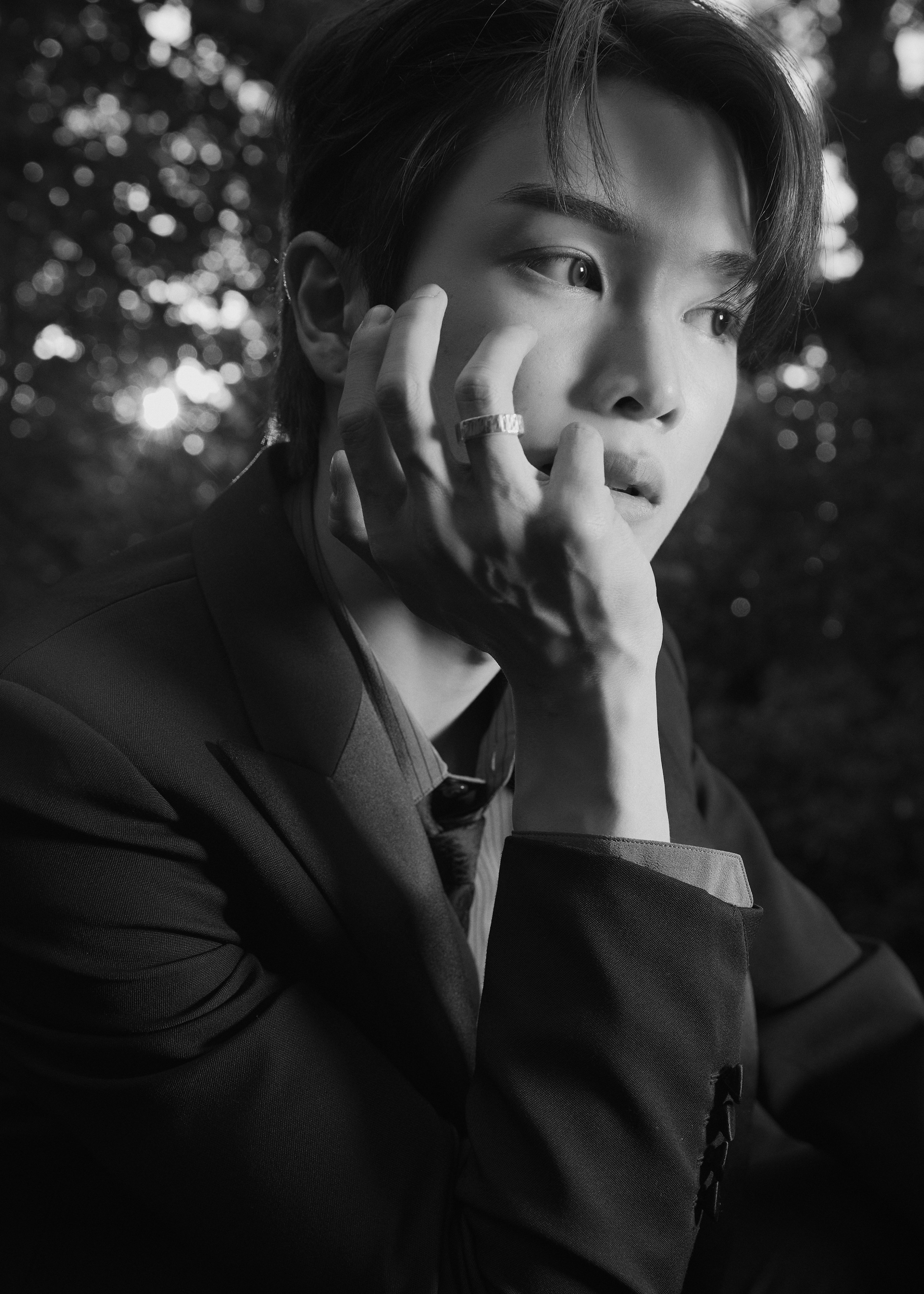 [잡담] 성찬 손등에 핏줄이 🤭 | 인스티즈