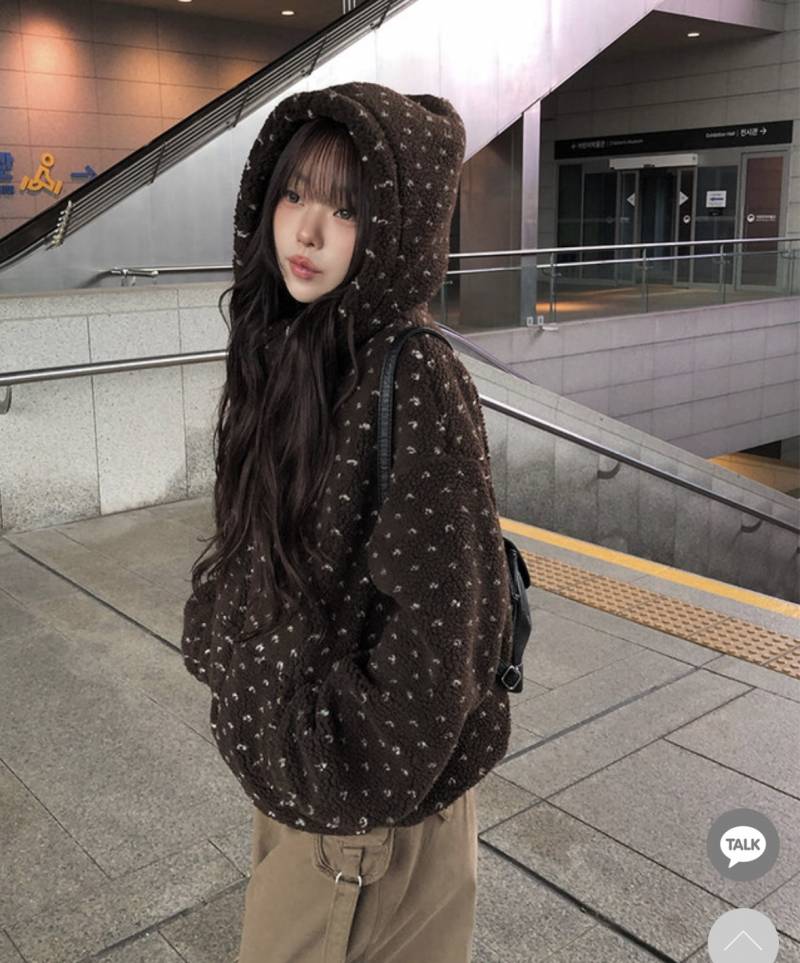 [잡담] 아우터 색 골라줄 사람? | 인스티즈