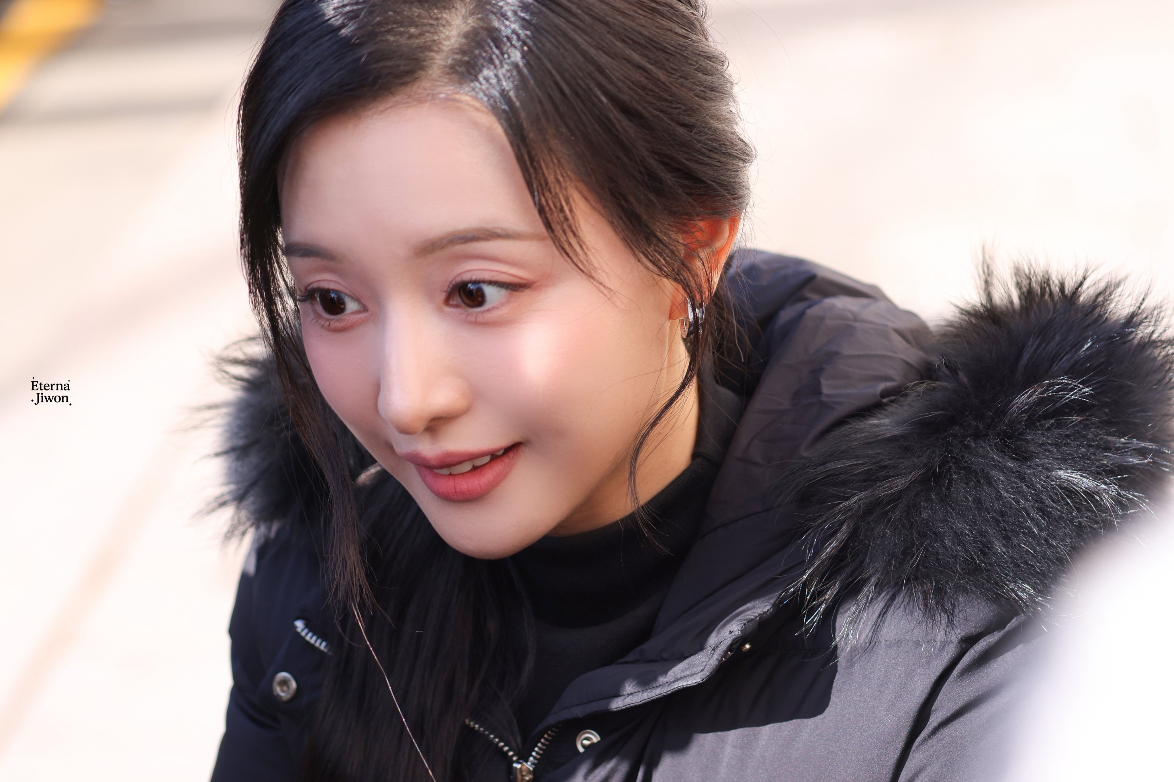 [잡담] 251117 김지원 듀베티카 포토콜 행사 사진들 | 인스티즈